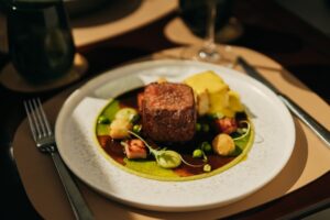 Tartar de lenguado acevichado en St. Regis Restaurant